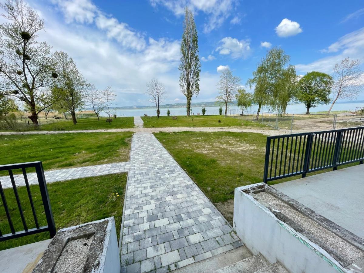 Albert Apartman Balatonbereny Balatonberény Exterior foto